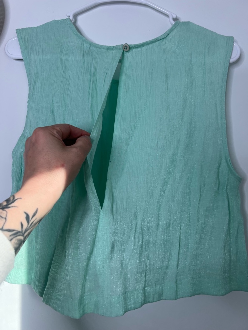 ONIA Charlotte Cropped Crinkled Woven Tank Top Size Large - Picture 3 of 6